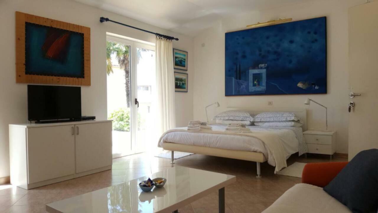 Corte dei merli Apartment&Studio Rovigno Esterno foto