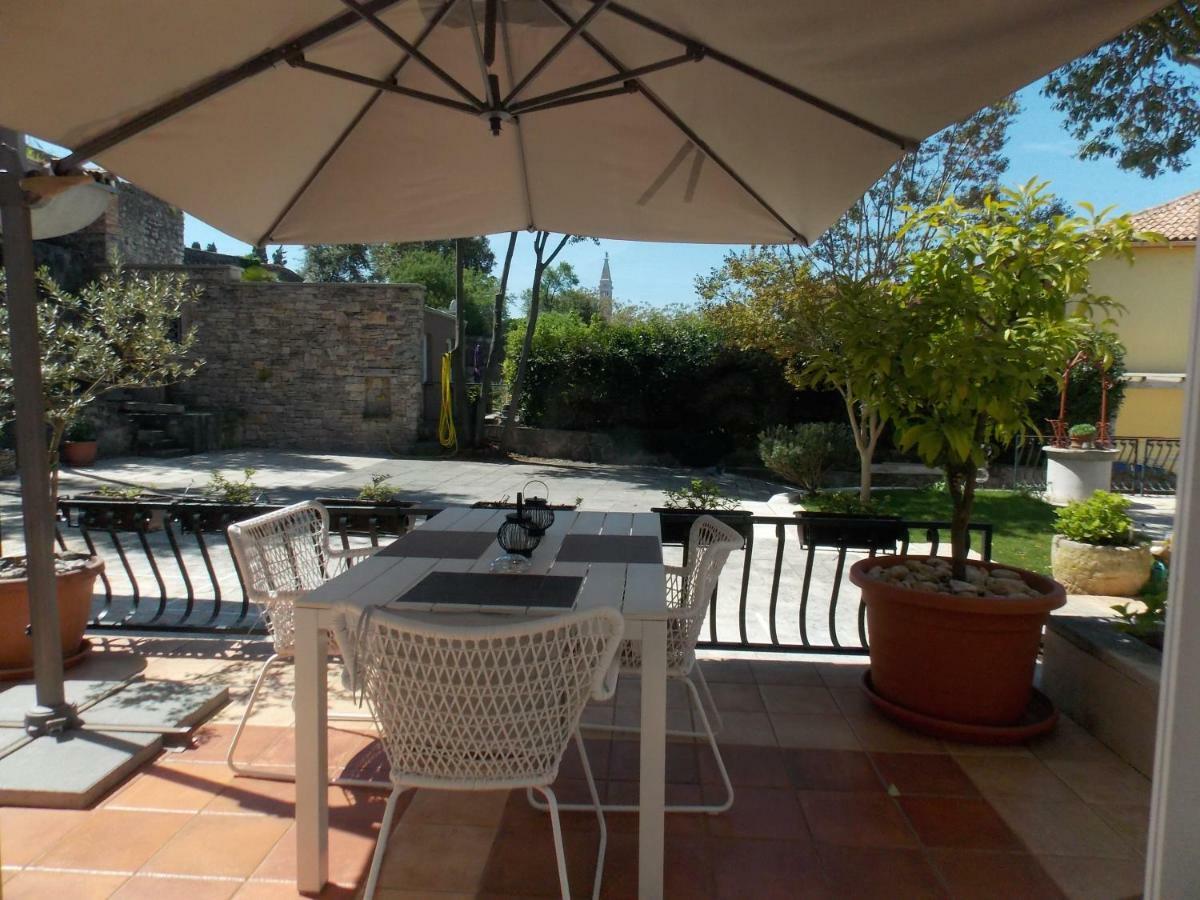 Corte dei merli Apartment&Studio Rovigno Esterno foto